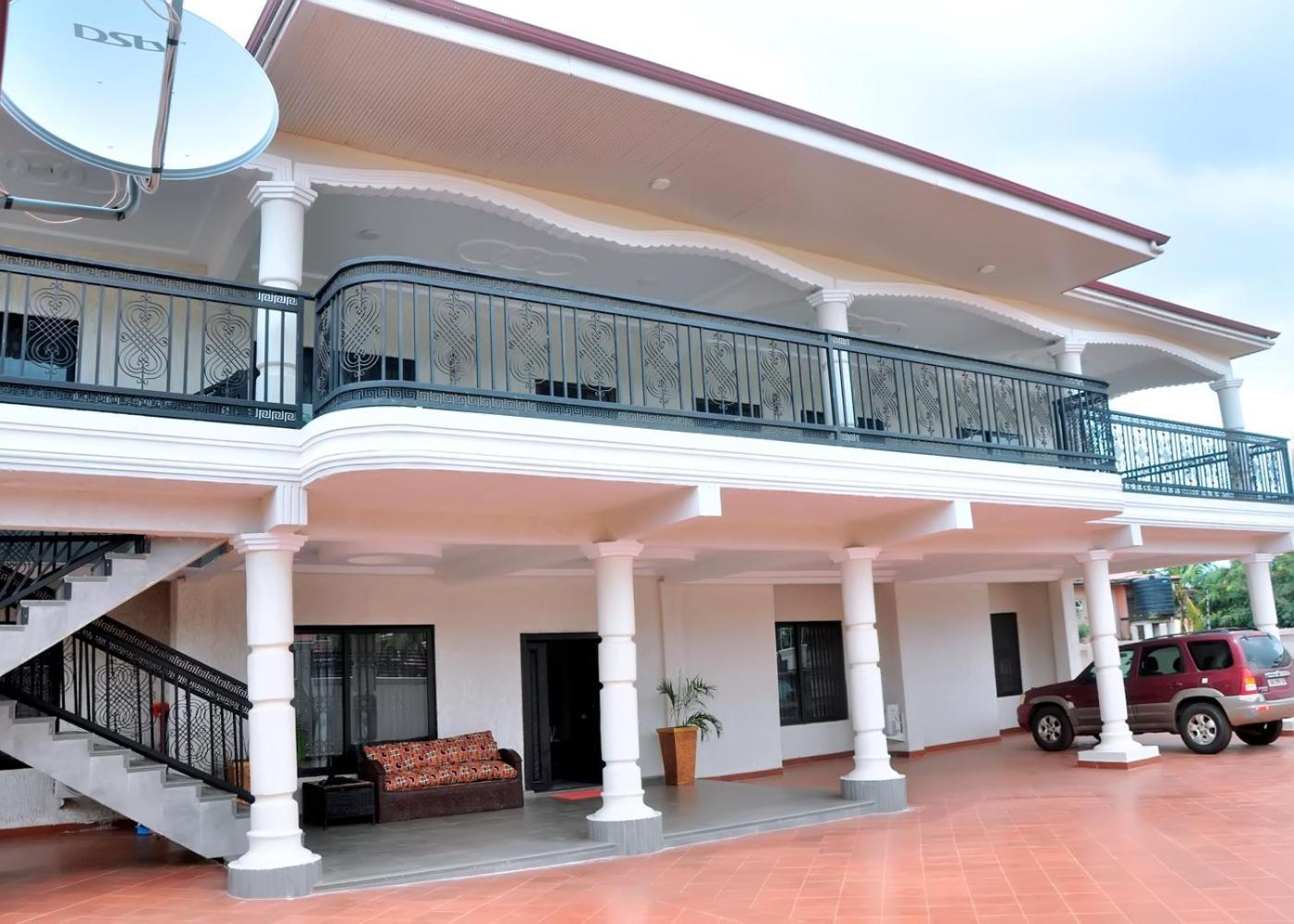 Queens Place Hotel Accra Eksteriør billede