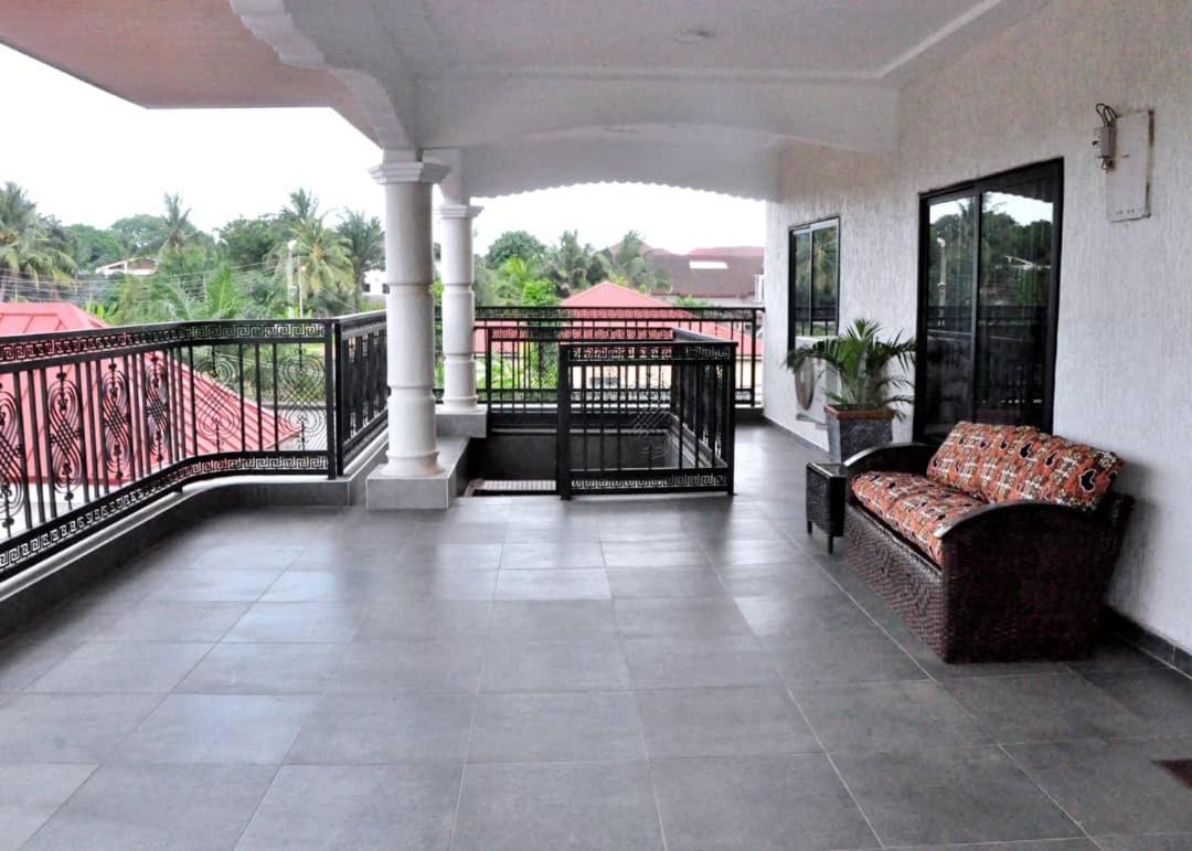 Queens Place Hotel Accra Eksteriør billede
